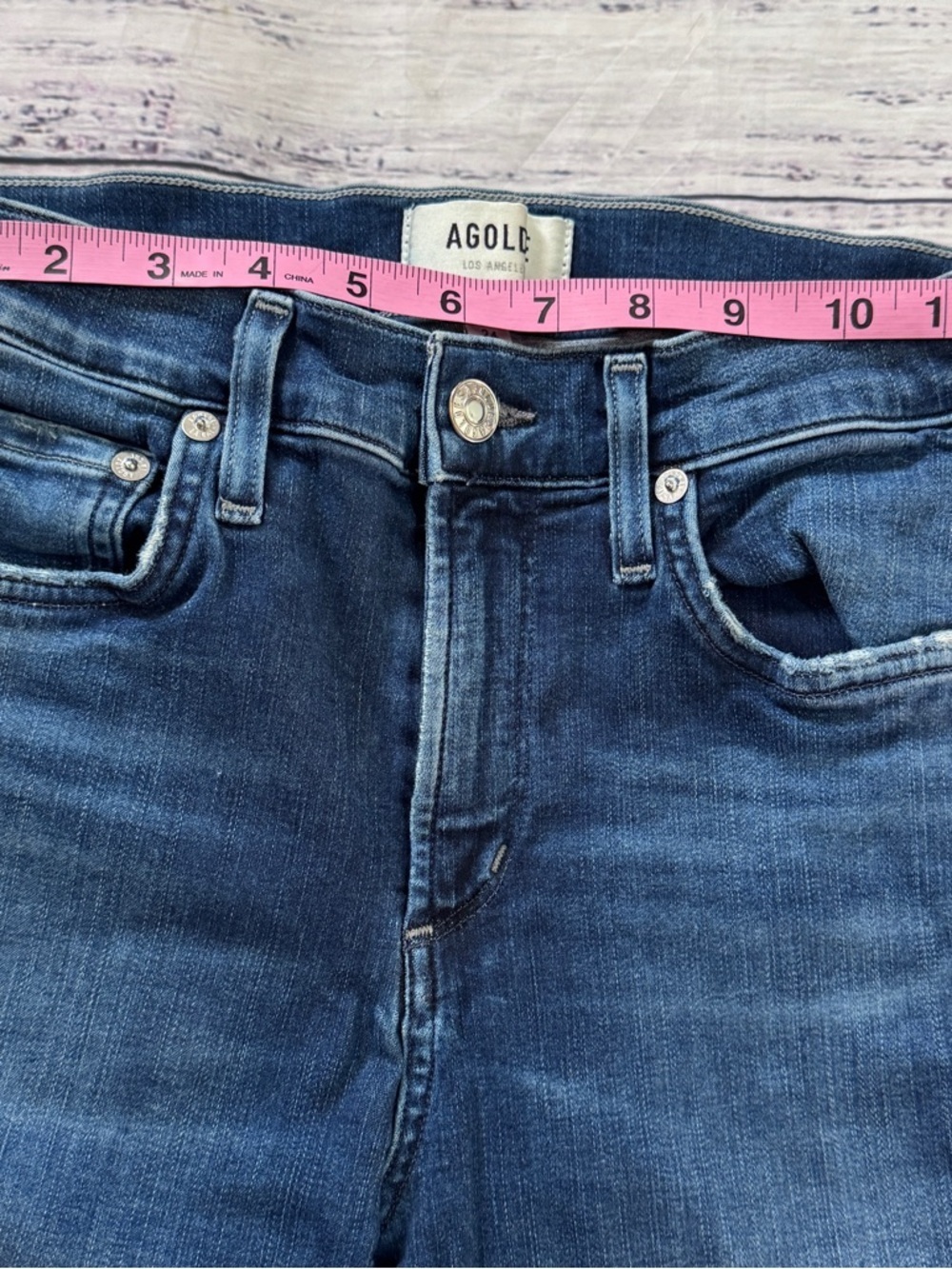 AGOLDE Sophie Crop Jeans Size 24 Medium Wash Raw Hem Stretch Denim - Picture 3 of 9
